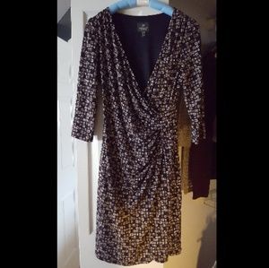 Geometric print wrap dress